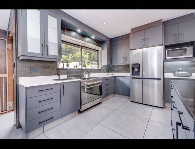 4 BEDROOM HOUSE FOR SALE IN ROBINDALE